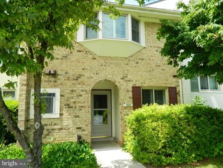 3290 Gleneagles Dr, Silver Spring, MD 20906