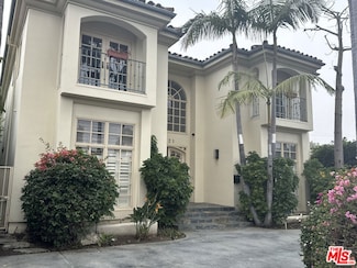 321 S Palm Dr, Beverly Hills, CA 90212