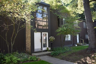 113 Inverness Ct Unit C, Kalamazoo, MI 49006