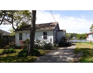 49 Rosepoint Ave, West Wareham, MA 02576