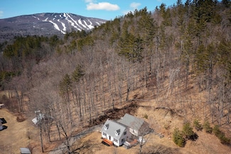 9 Deeplawn Ct, Ludlow, VT 05149