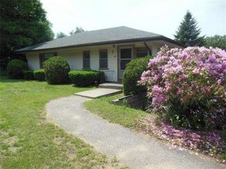 671 Salem St, Groveland, MA 01834