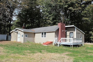 11 Terwilliger Ln, Pine Bush, NY 12566