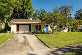 3005 Chase Cir, Sarasota, FL 34231