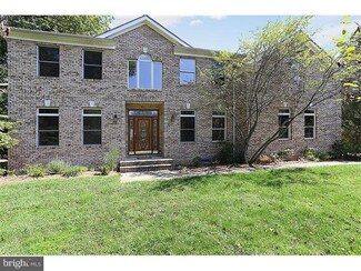 12 Lakeview Ave, Princeton, NJ 08540