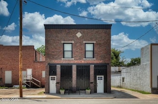 210 N Madison St Unit B, Webb City, MO 64870