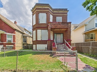 5045 W Erie St, Chicago, IL 60644