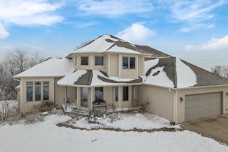 N2256 Briarwood Ave, La Crosse, WI 54601