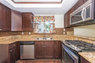124 S Fairview St Unit 3, Santa Ana, CA 92704