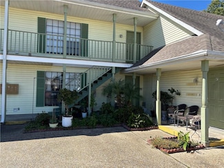 184 Crislaur Ave, Harahan, LA 70123