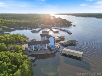 1359 Seascape Ln Unit B108, Osage Beach, MO 65065