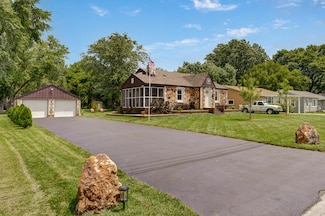 1841 E Dale St, Springfield, MO 65803