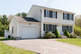 72 Fox Run Dr, Harrisville, RI 02830