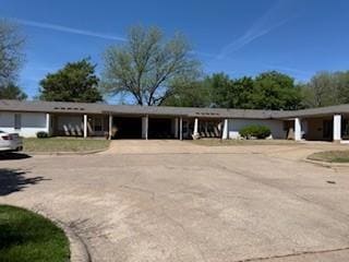 117 Phillips Ln, Clinton, OK 73601