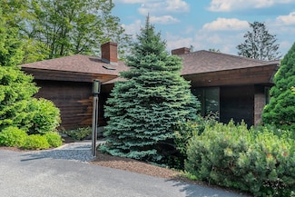 3 Hathorn Hill St Unit 3, Woodstock, VT 05091
