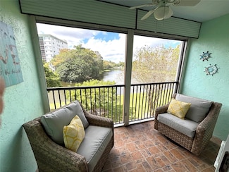 2236 N Cypress Bend Dr Unit 304, Pompano Beach, FL 33069