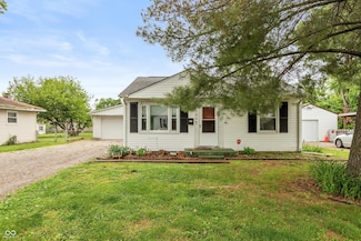 2704 13th St, Columbus, IN 47201