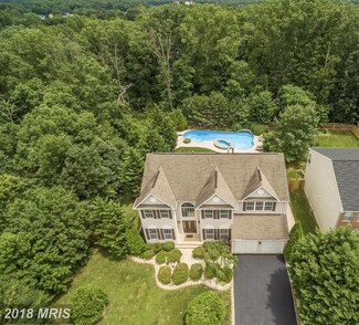 8181 Tenbrook Dr, Gainesville, VA 20155