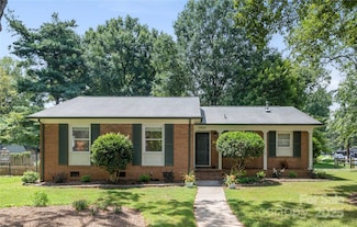 7400 Woodstream Dr, Charlotte, NC 28210