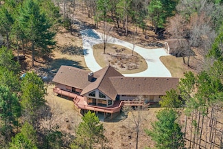 W11686 Buttercup Ave, Hancock, WI 54943