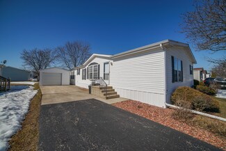 38 Partridge Ln, Beecher, IL 60401