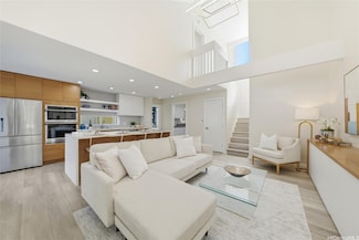 6117C Summer St Unit 6117D, Honolulu, HI 96821