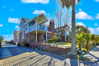 3100 75th St Unit 5, Galveston, TX 77551