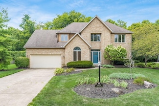 8834 Chateau Dr, Pickerington, OH 43147
