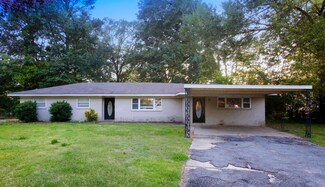 6914 Juniper Rd, Little Rock, AR 72209
