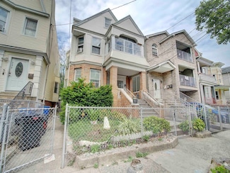 220 Wegman Pkwy, Jersey City, NJ 07305