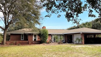 12 Dexter Ln, Jekyll Island, GA 31527