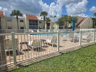 1428 SE 4th Ave Unit 107, Deerfield Beach, FL 33441