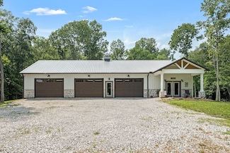 311 Wildlife Ridge Ln, Tullahoma, TN 37388