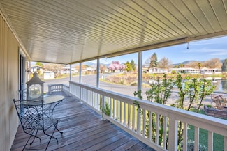 2295 SW Webster Rd, Grants Pass, OR 97526
