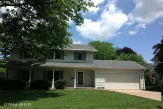 7015 Washington Ave, Windsor Heights, IA 50324