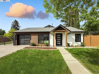 450 Lancaster Way, Redwood City, CA 94062