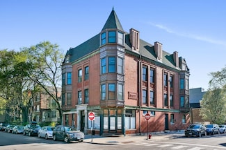 835 N Wolcott Ave Unit 2F, Chicago, IL 60622