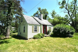560 Eastland Rd, Berea, OH 44017