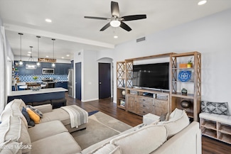 8909 N Willeta Dr, Tucson, AZ 85743
