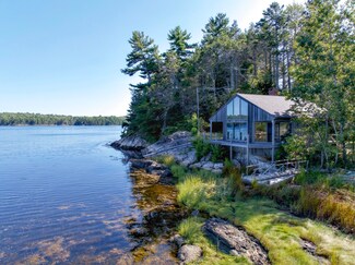 20 Bay Dr, Woolwich, ME 04579