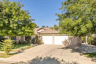 3624 N Jackie St, Visalia, CA 93291