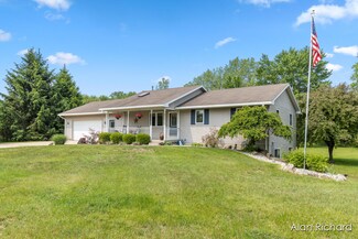 1170 16 Mile Rd, Kent City, MI 49330