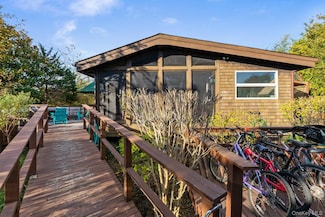 19 Crescent Ave, Ocean Beach, NY 11770