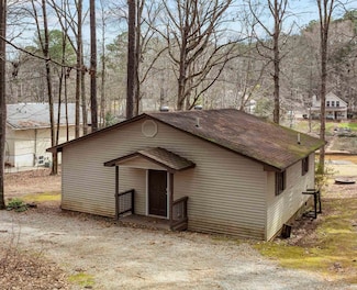 248 W River Bend Dr, Eatonton, GA 31024