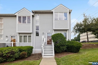 219 Charles St Unit 1, Hackensack, NJ 07601