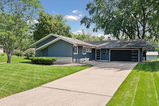 8301 33rd Ave N, Minneapolis, MN 55427