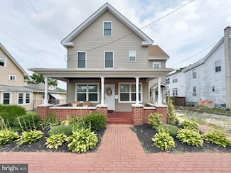 220 S Main St, Williamstown, NJ 08094