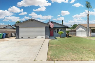 262 Olson Ave, Shafter, CA 93263