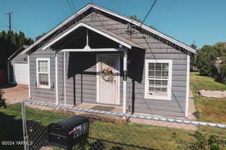 1703 S 13th St, Yakima, WA 98901