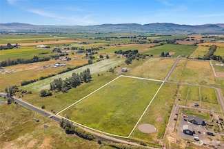 407 Walker Dr, Ellensburg, WA 98926